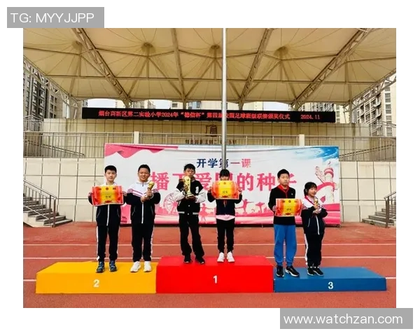 团结拼搏勇往直前儿童足球队口号激励小小球员追逐梦想的力量