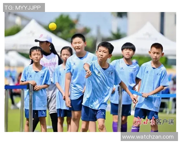 在阳光下奔跑的快乐时光难忘的体育课足球体验